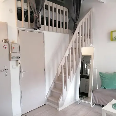 La Pinede Apartment *